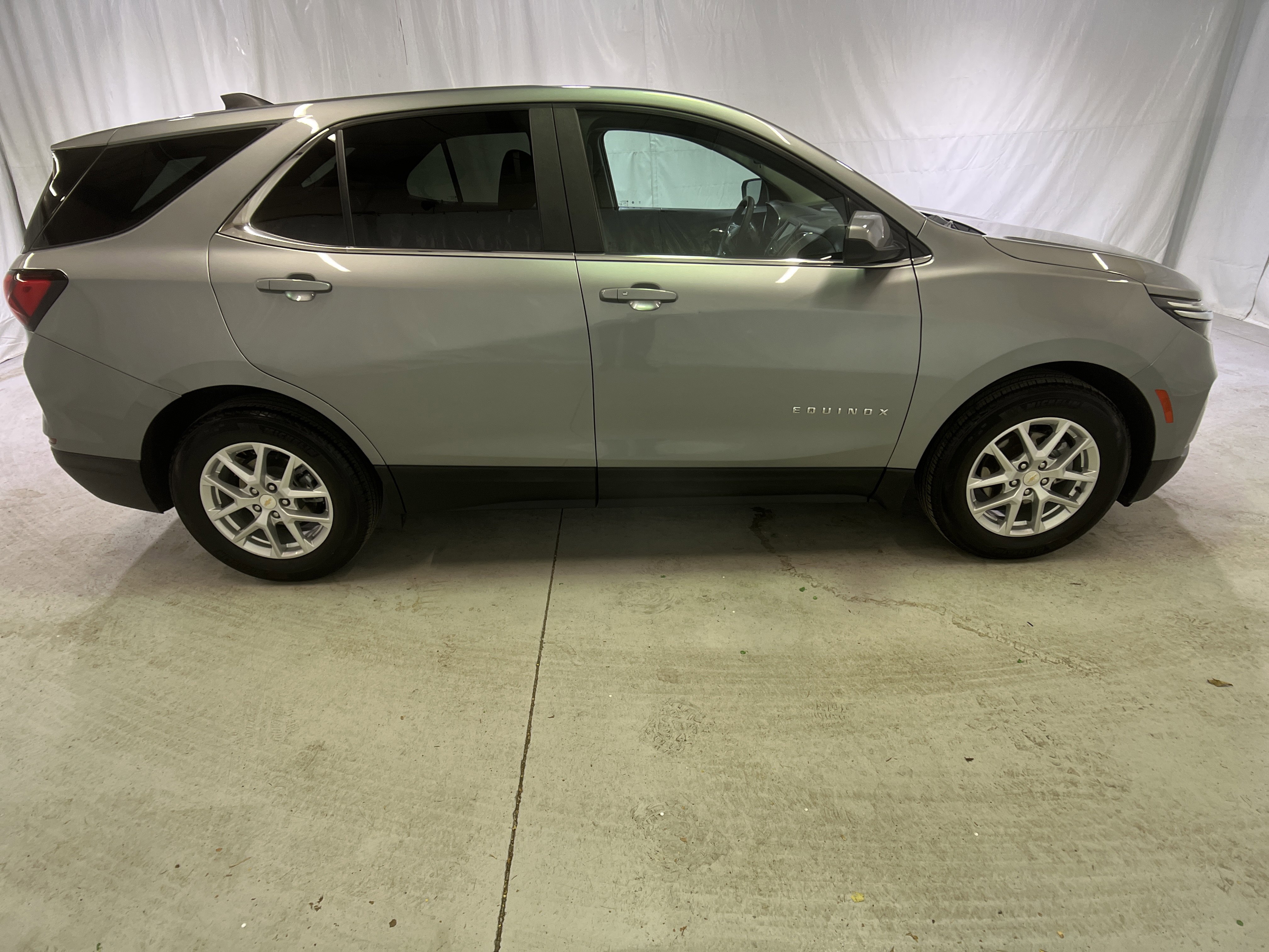 Used 2023 Chevrolet Equinox LT image 12