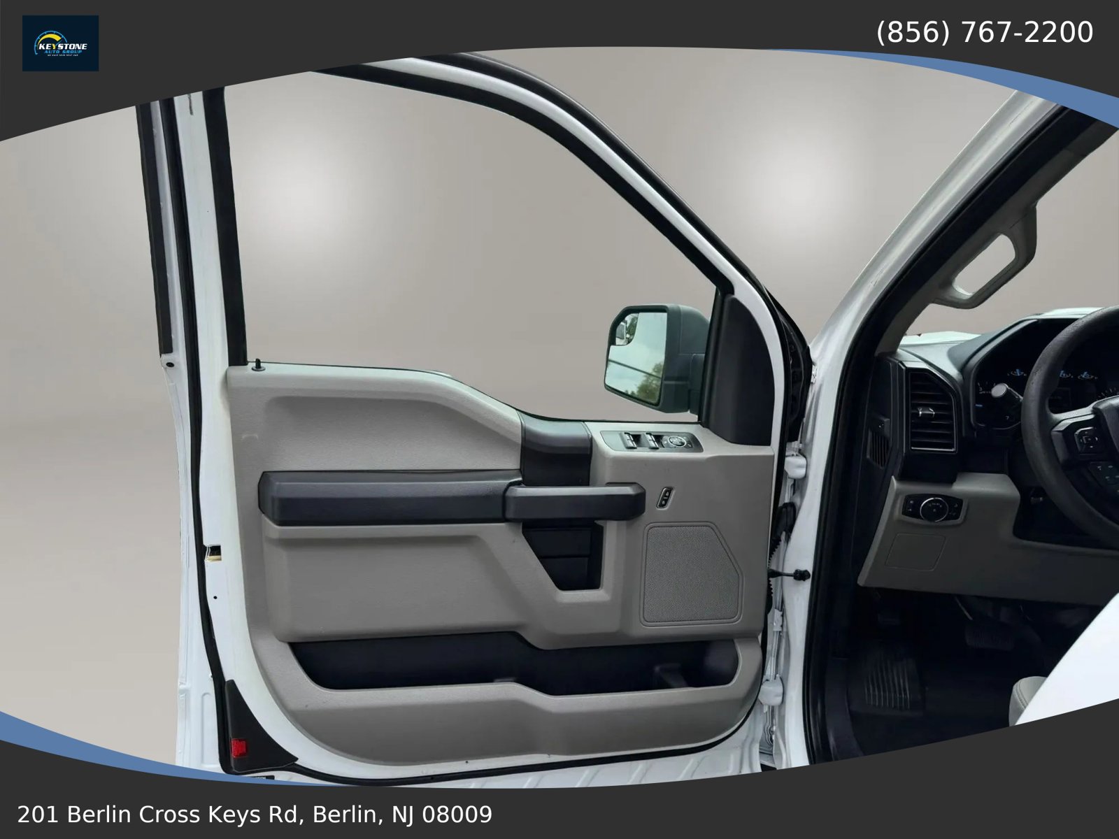 Used 2017 Ford F150 XL w/ Equipment Group 101A Mid AWD/4WD image 8