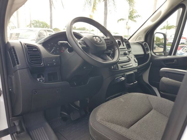 Used 2025 RAM ProMaster 2500 w/ Convenience Group FWD image 18