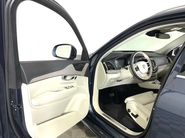 Certified 2024 Volvo XC90 T8 Ultimate w/ Protection Package Premier image 26