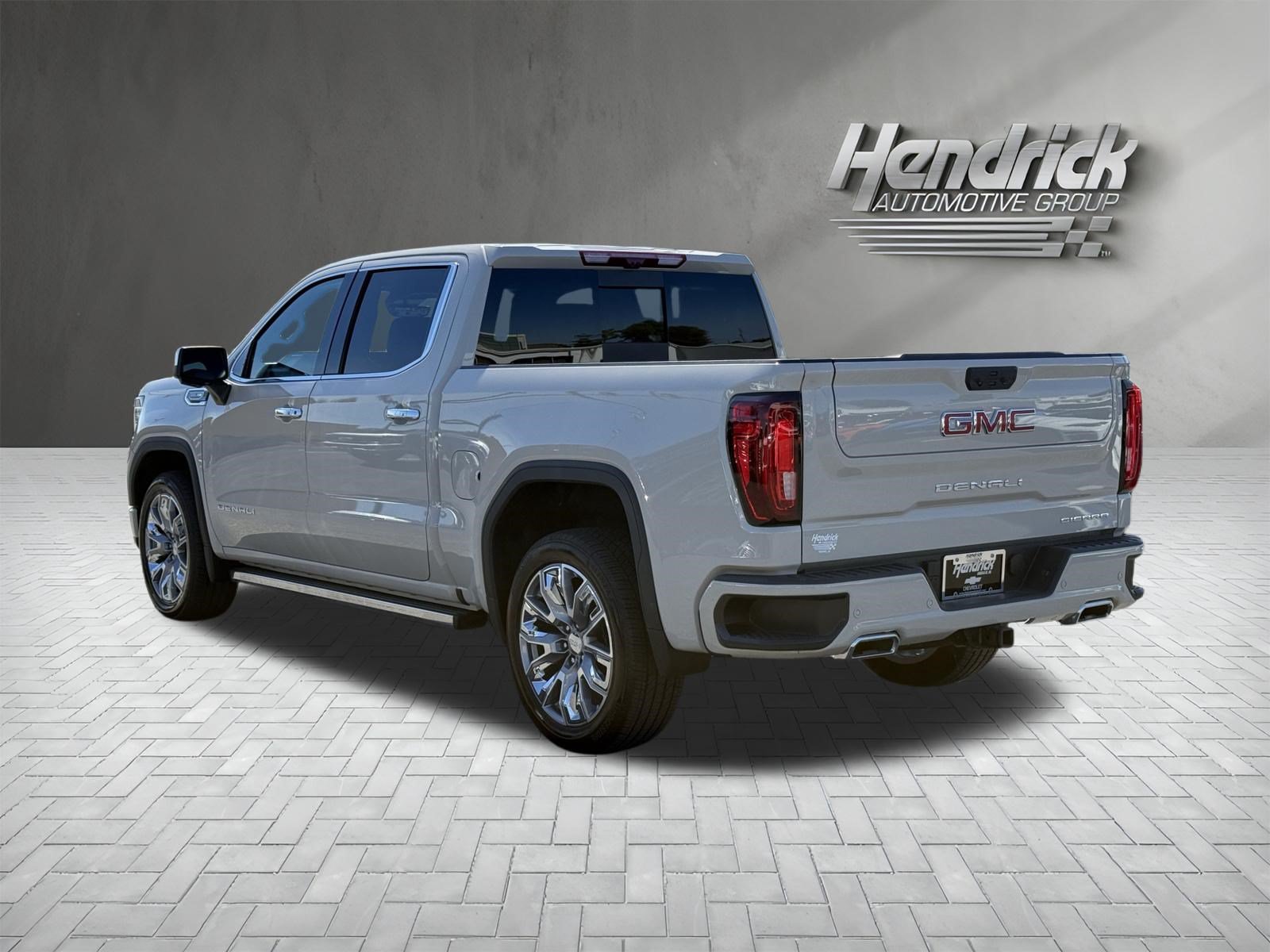 Used 2026 GMC Sierra 1500 Denali w/ Denali Reserve Package AWD/4WD image 9