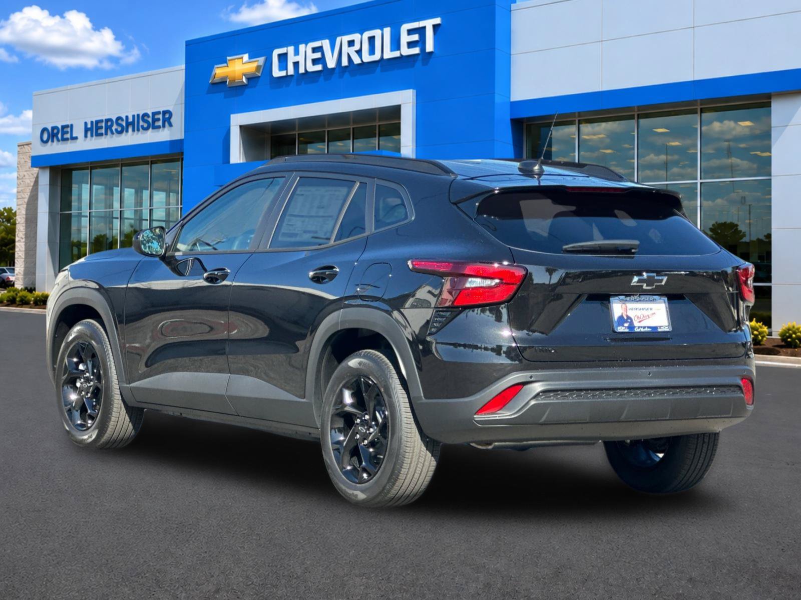 New 2026 Chevrolet Trax LT w/ Driver Confidence Package FWD image 6