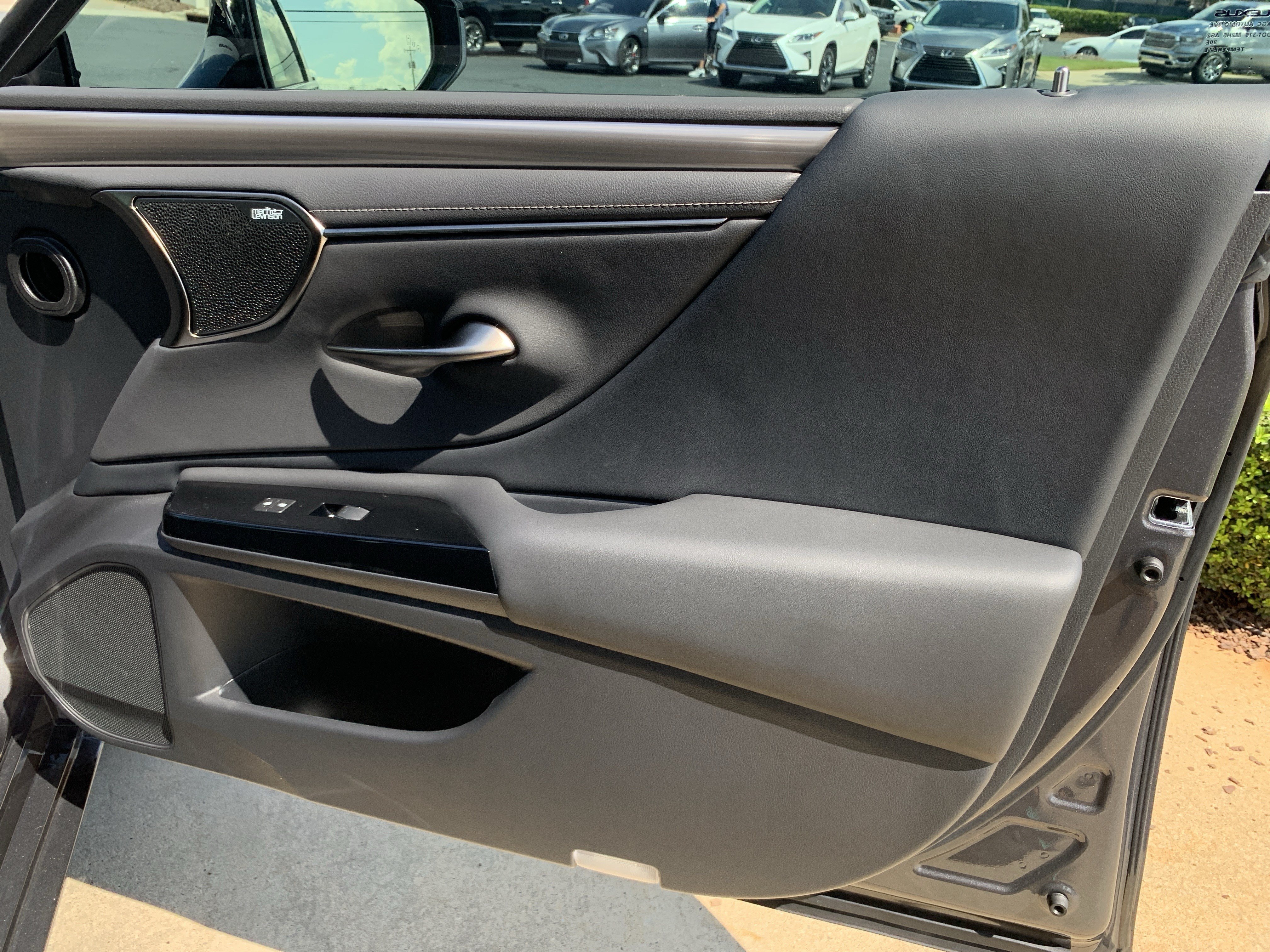Certified 2025 Lexus ES 350 F Sport w/ Accessory Package (Z2) FWD image 34