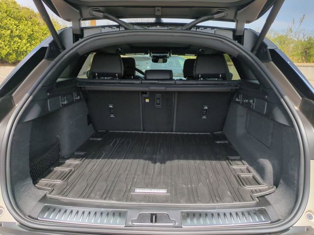 New 2026 Land Rover Range Rover Velar Dynamic SE AWD/4WD image 16