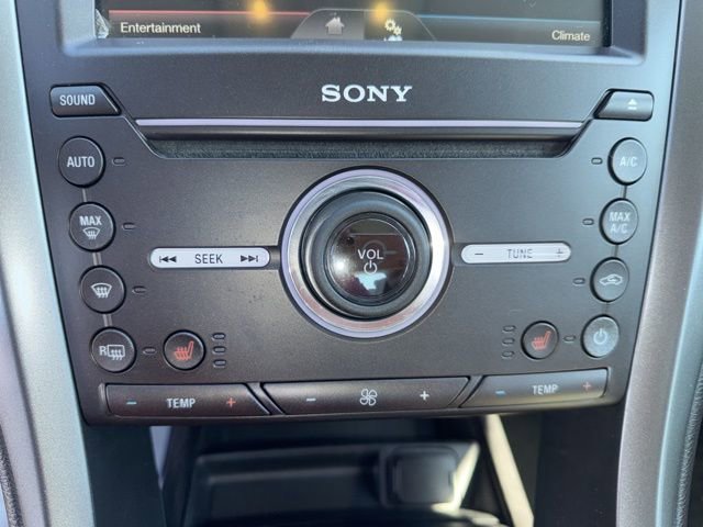 Used 2016 Ford Fusion Titanium FWD image 17