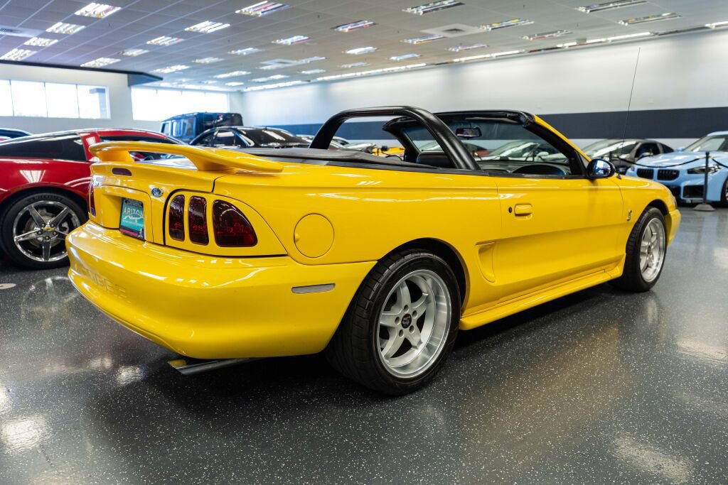 Used 1998 Ford Mustang Cobra RWD image 5