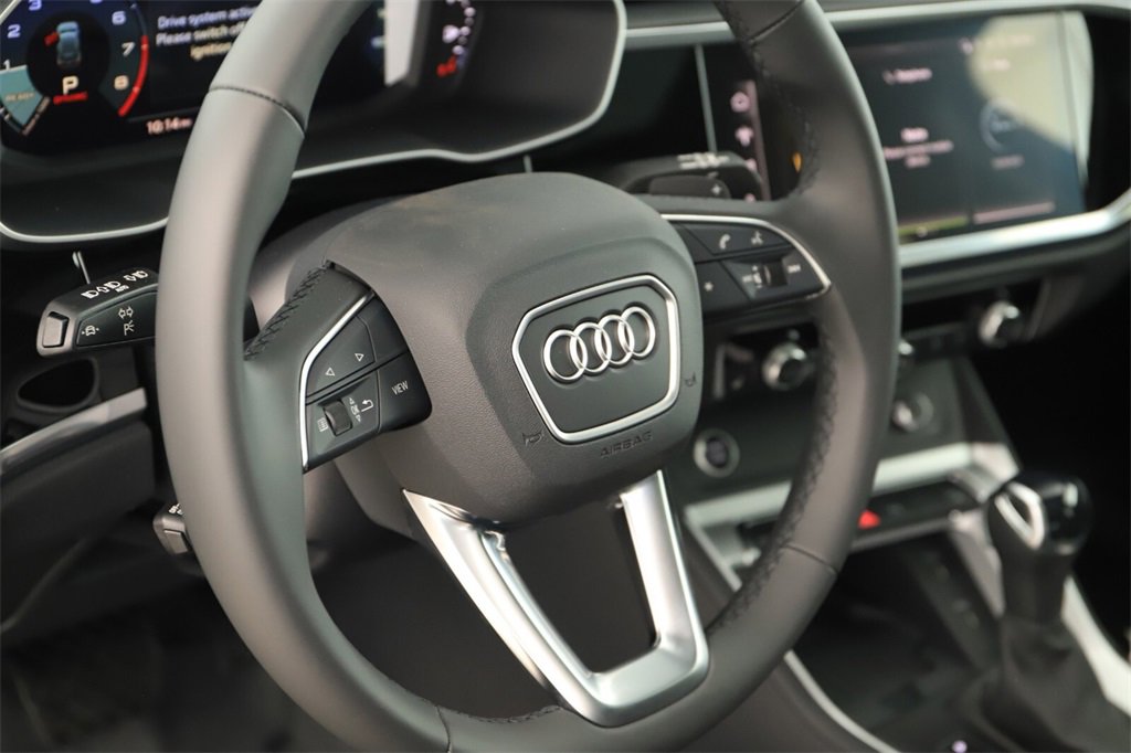 New 2025 Audi Q3 2.0T Premium image 16