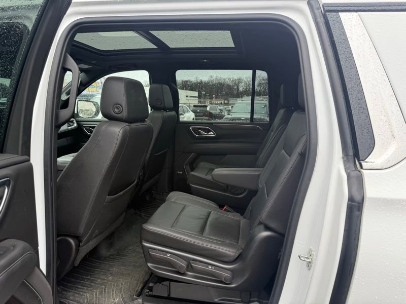 Used 2021 Chevrolet Suburban LT image 11