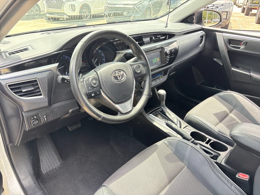 Used 2015 Toyota Corolla S FWD image 5