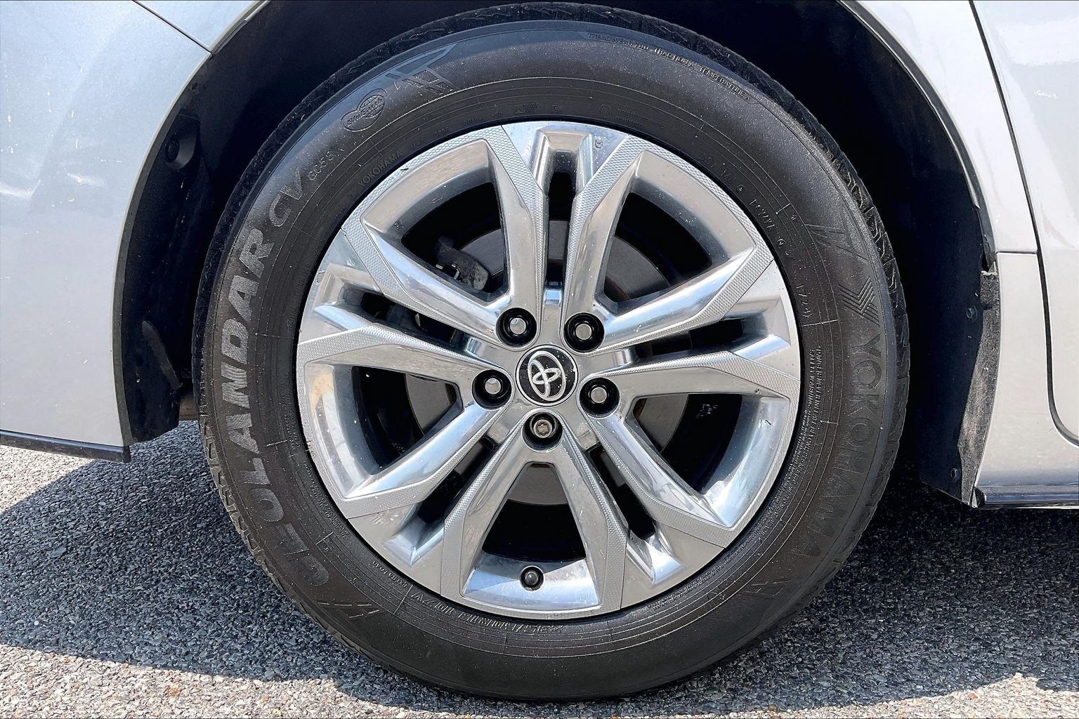 Used 2021 Toyota Sienna XSE AWD/4WD image 11