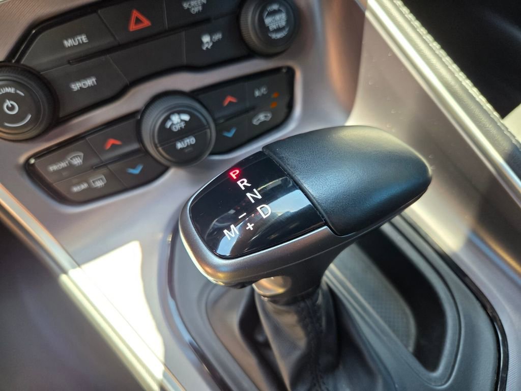 Used 2019 Dodge Challenger SXT RWD image 23