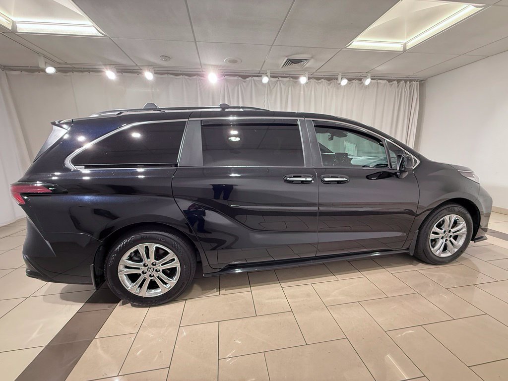 Certified 2023 Toyota Sienna XSE w/ XSE Plus Package AWD/4WD image 7