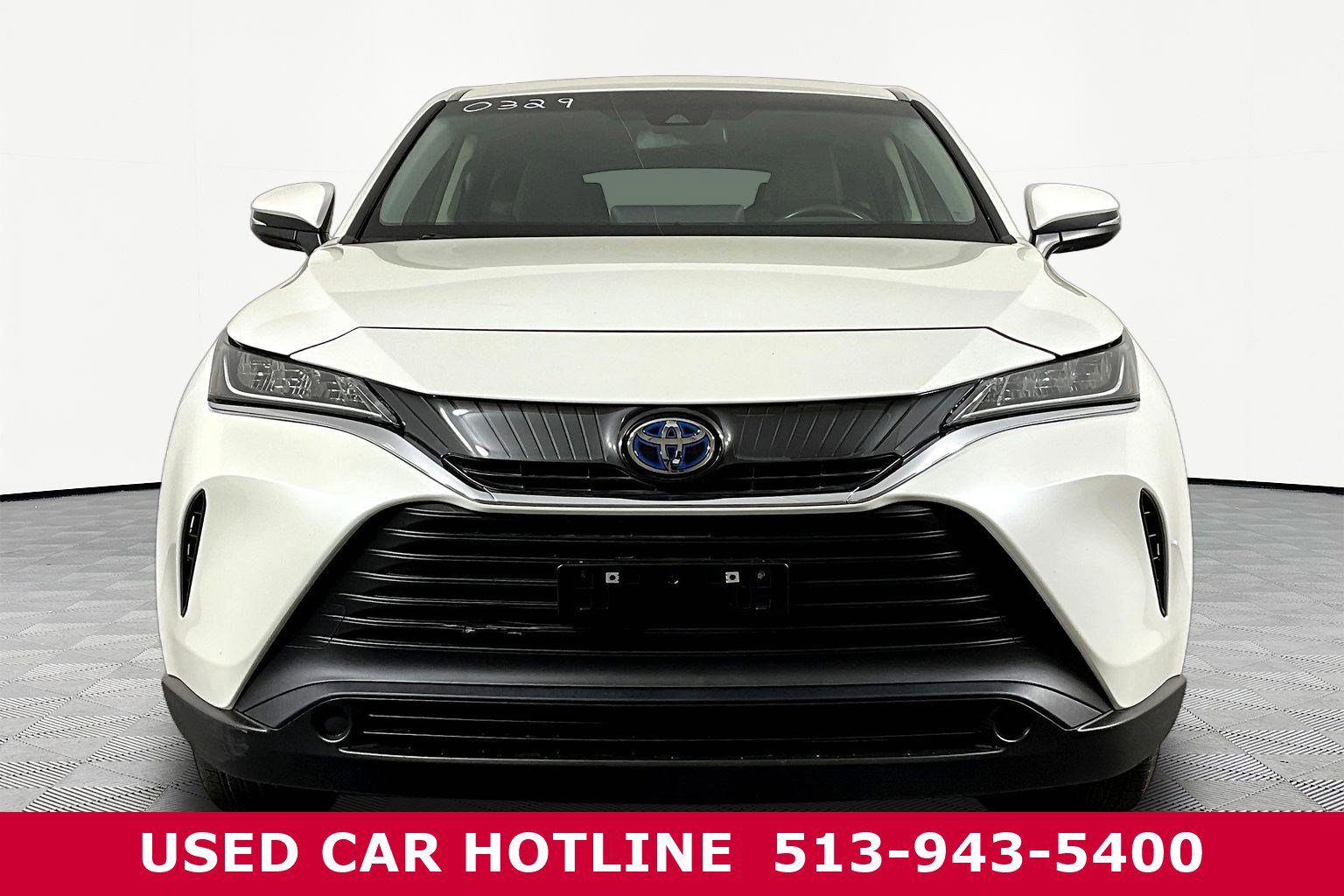 Used 2022 Toyota Venza LE AWD/4WD image 2