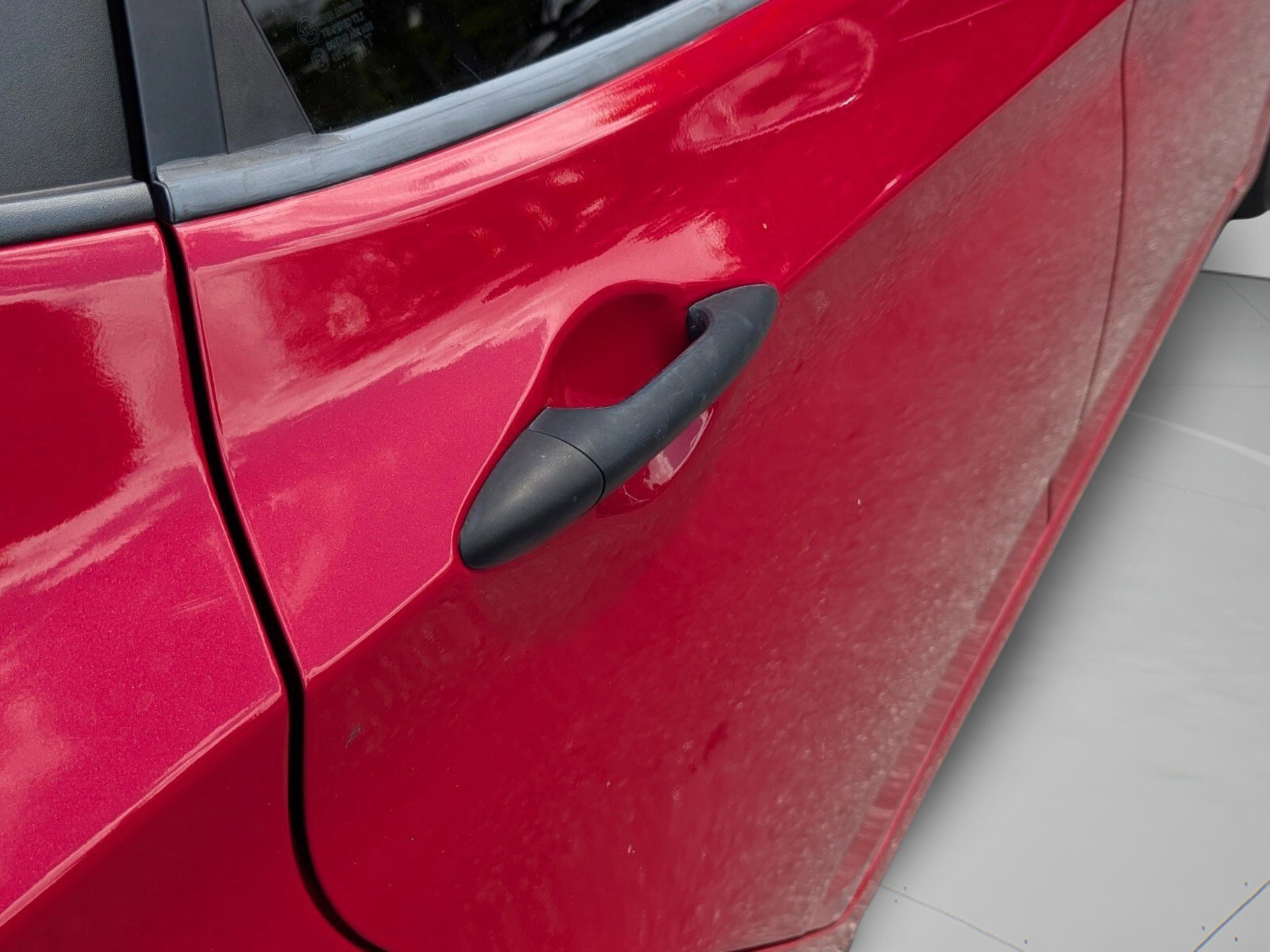 Used 2012 Hyundai Accent GLS image 25