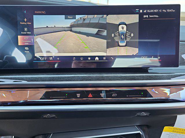 New 2026 BMW 750e xDrive image 23