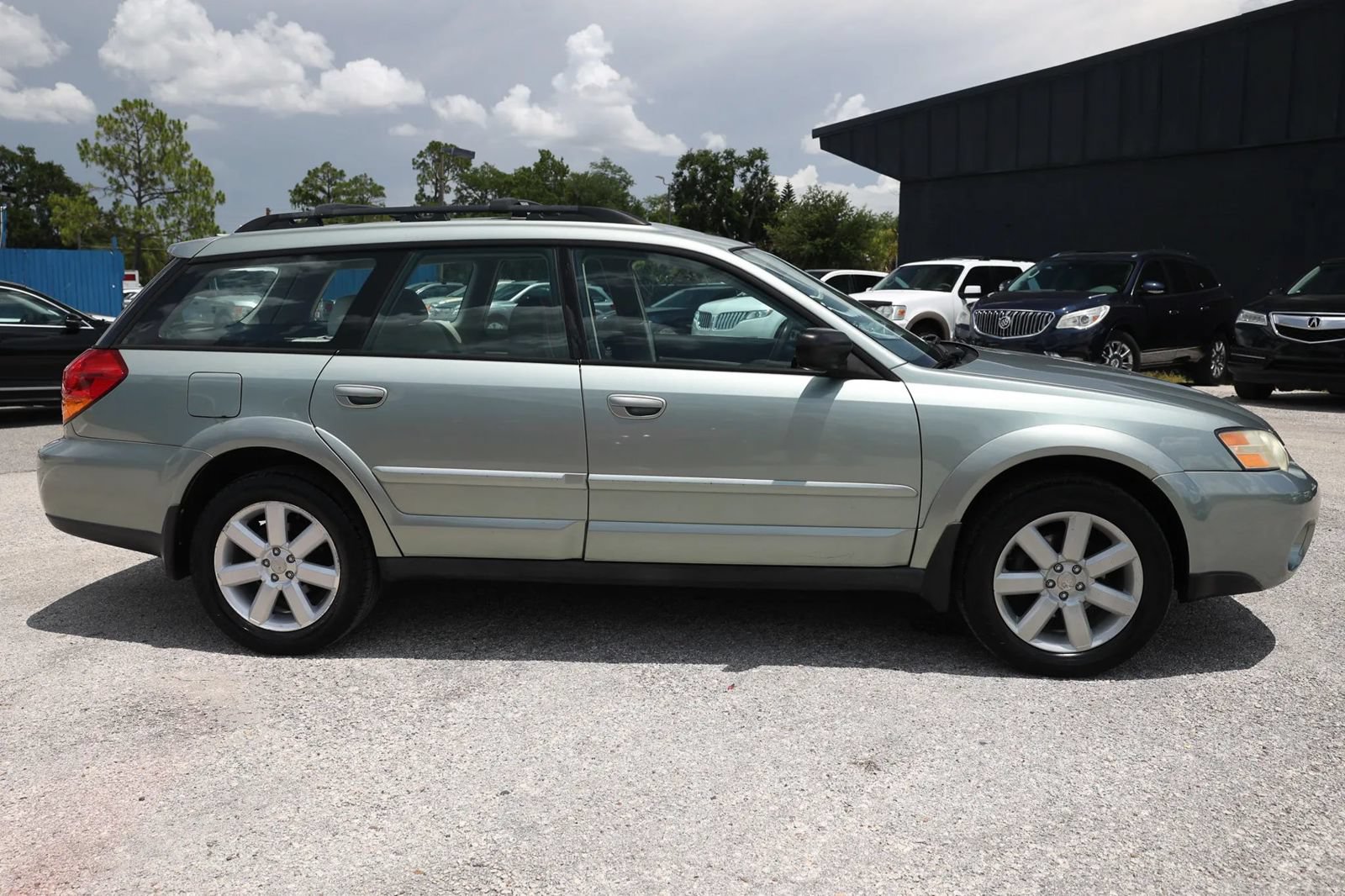 Used 2006 Subaru Outback 2.5i Special Edition AWD/4WD image 9