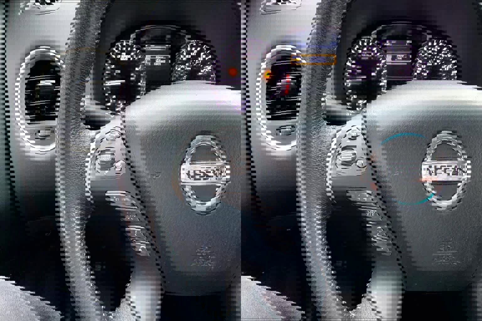 Used 2013 Nissan Pathfinder SV image 23