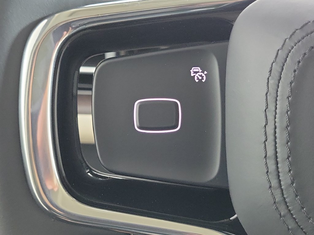 New 2027 Lincoln Navigator Premiere RWD image 24