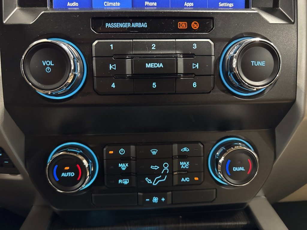 Used 2021 Ford F250 Lariat w/ FX4 Off-Road Package image 40