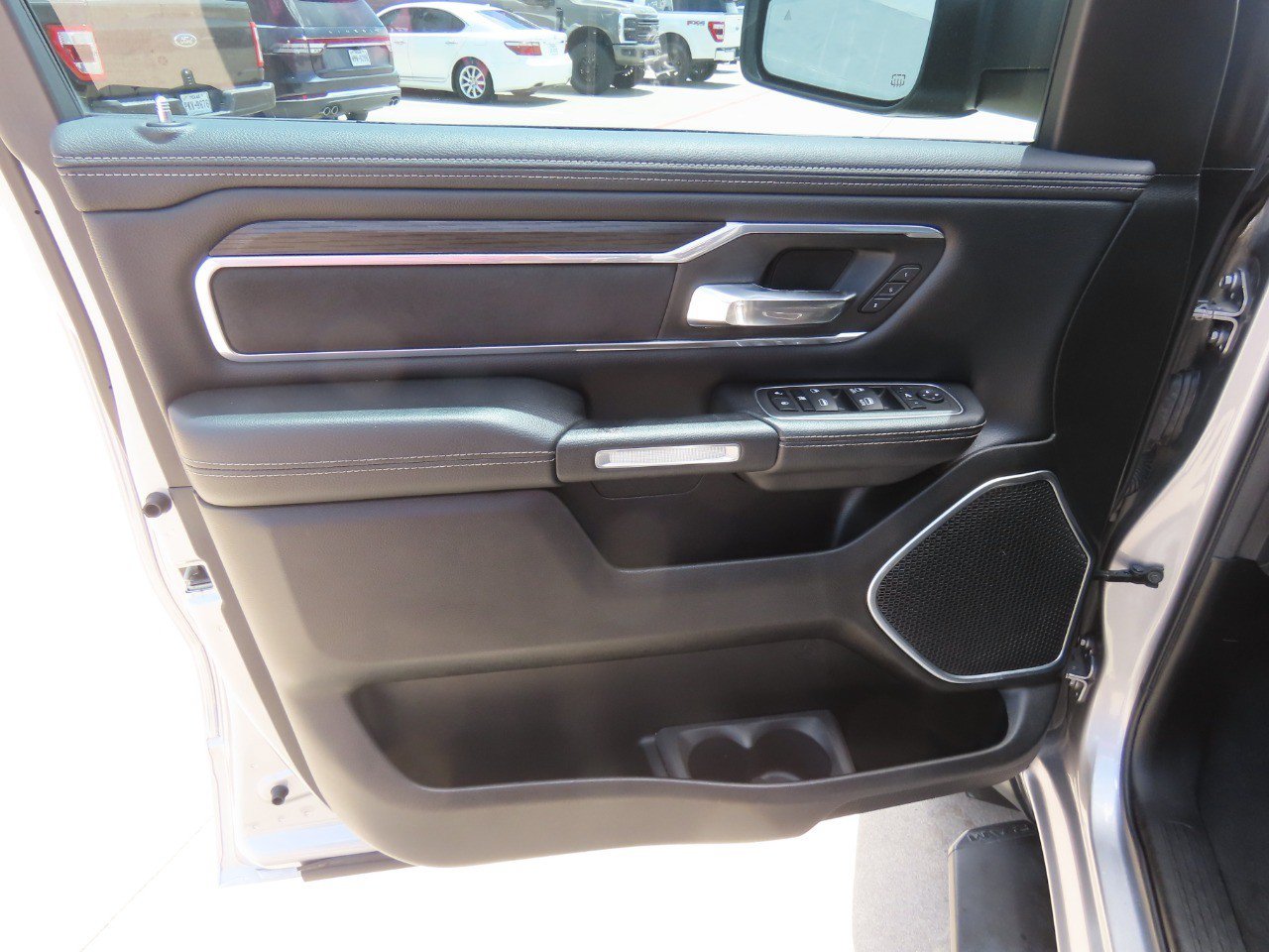 Used 2023 RAM 1500 Laramie AWD/4WD image 24