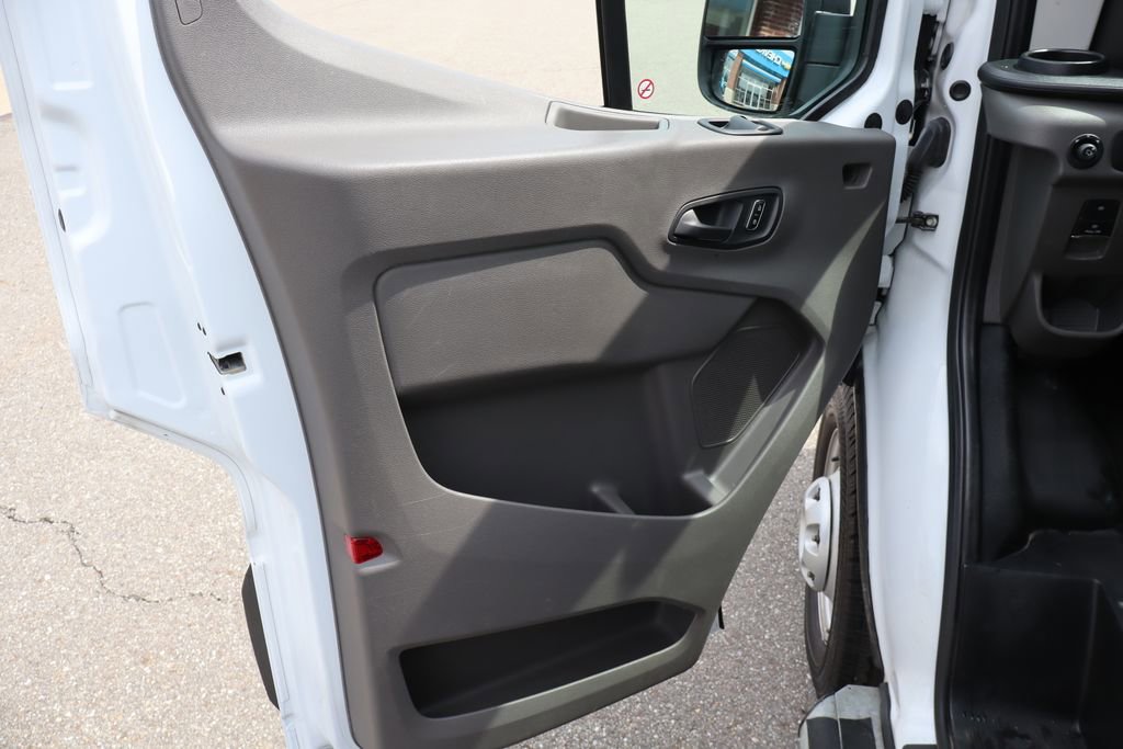 Used 2023 Ford Transit 250 Low Roof AWD w/ Exterior Upgrade Package image 8