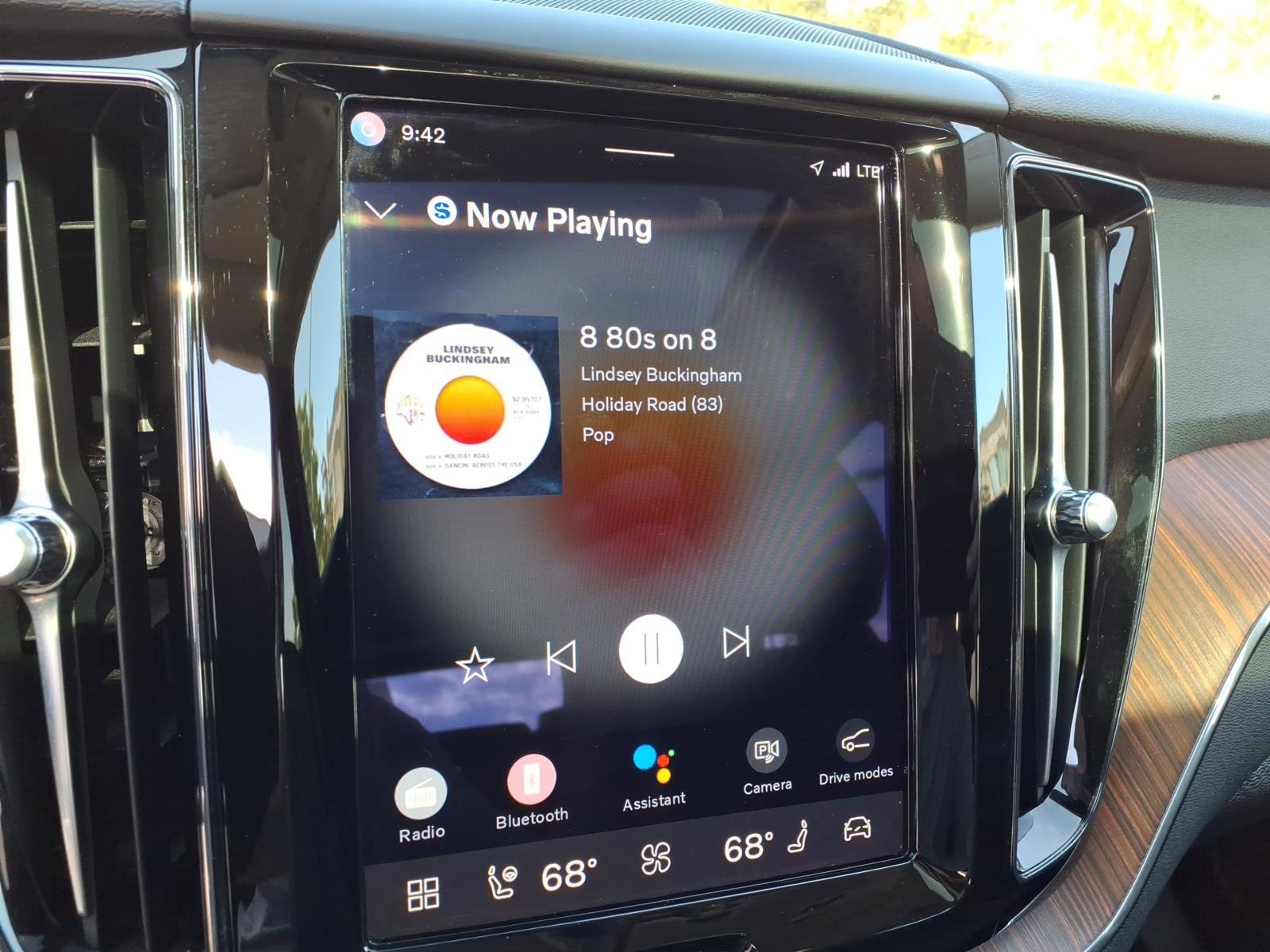 Certified 2023 Volvo XC60 B5 Plus w/ Climate Package AWD/4WD image 18