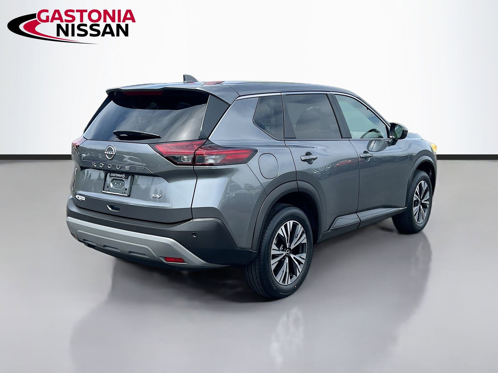 Used 2023 Nissan Rogue SV image 9
