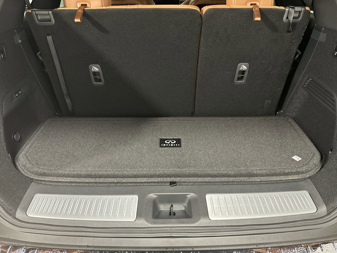 Certified 2025 INFINITI QX60 Autograph w/ Cargo Package image 31