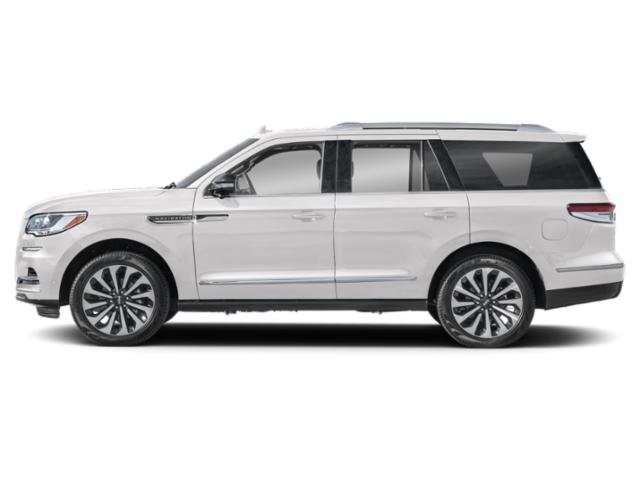 Used 2024 Lincoln Navigator Reserve AWD/4WD image 2