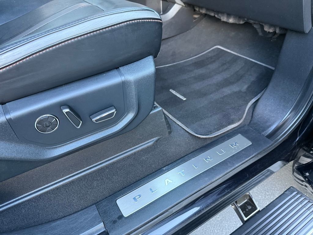 Used 2021 Ford F350 Platinum image 18