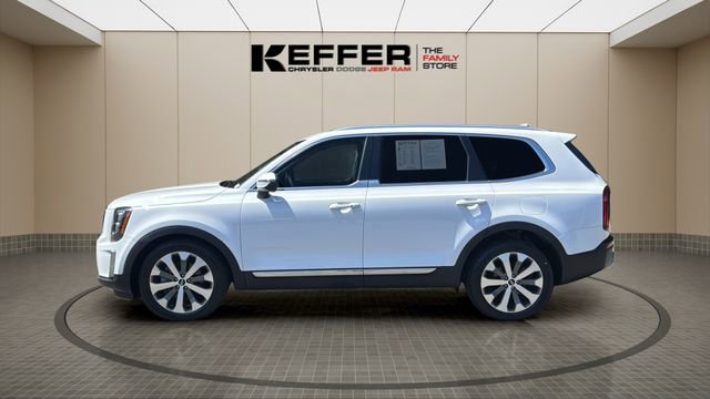 Used 2021 Kia Telluride EX w/ EX Premium Package FWD image 2