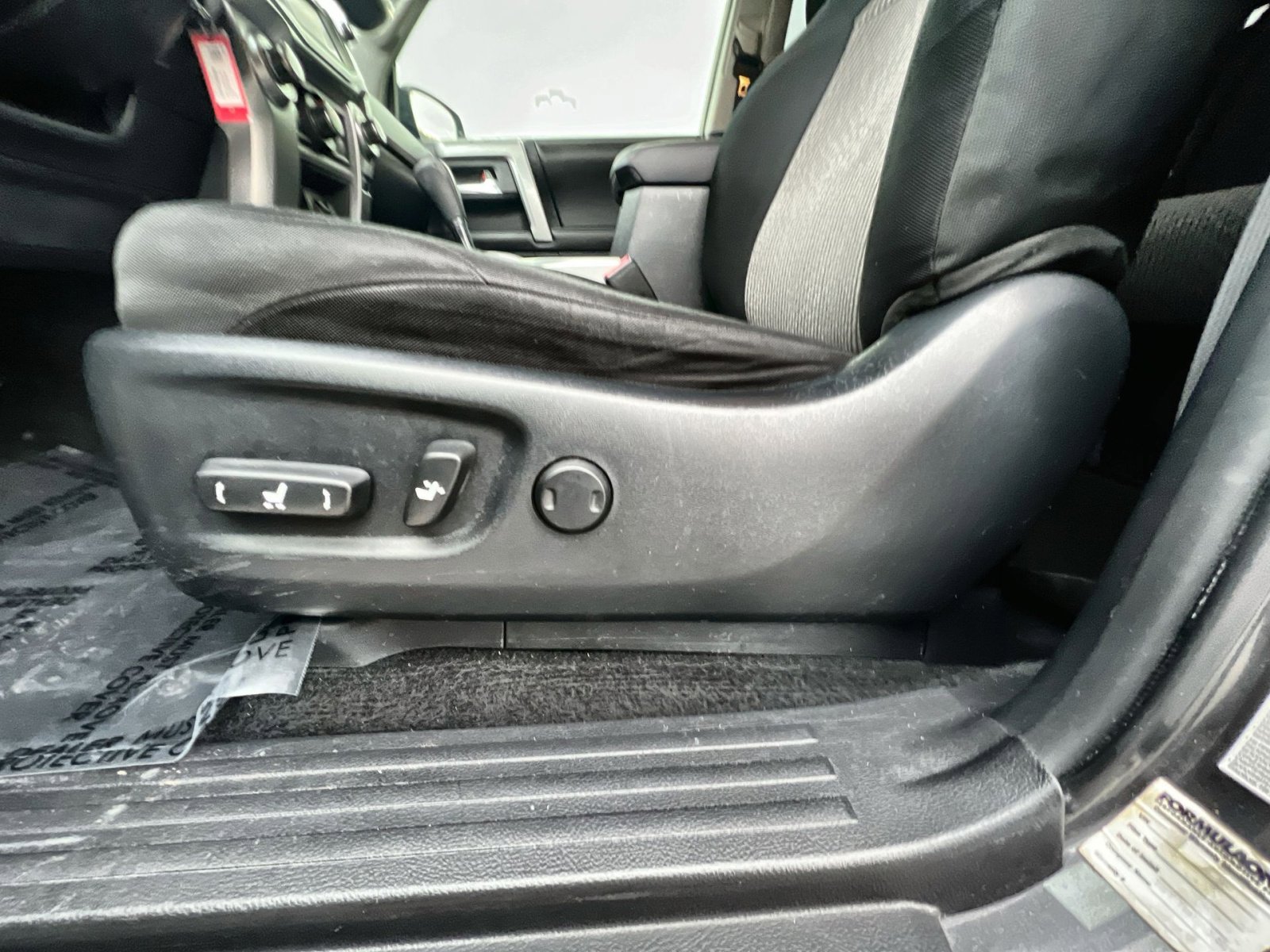 Used 2016 Toyota 4Runner SR5 image 14