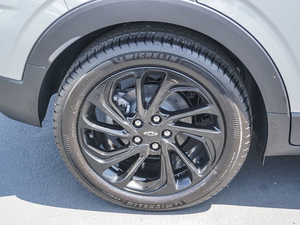 New 2027 Chevrolet Bolt RS w/ Technology Package FWD image 8