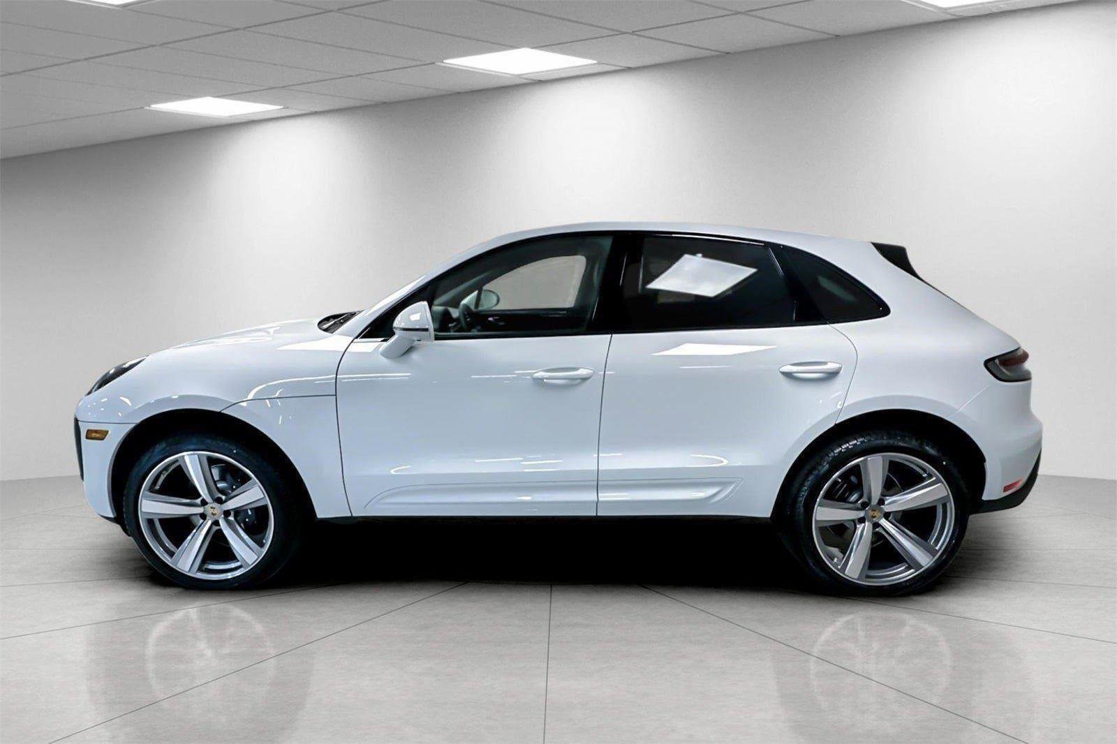 New 2025 Porsche Macan image 99