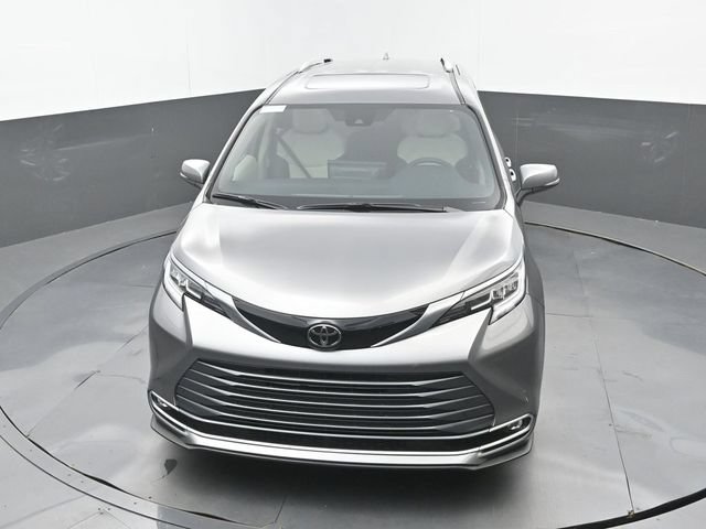 New 2026 Toyota Sienna Limited FWD image 29