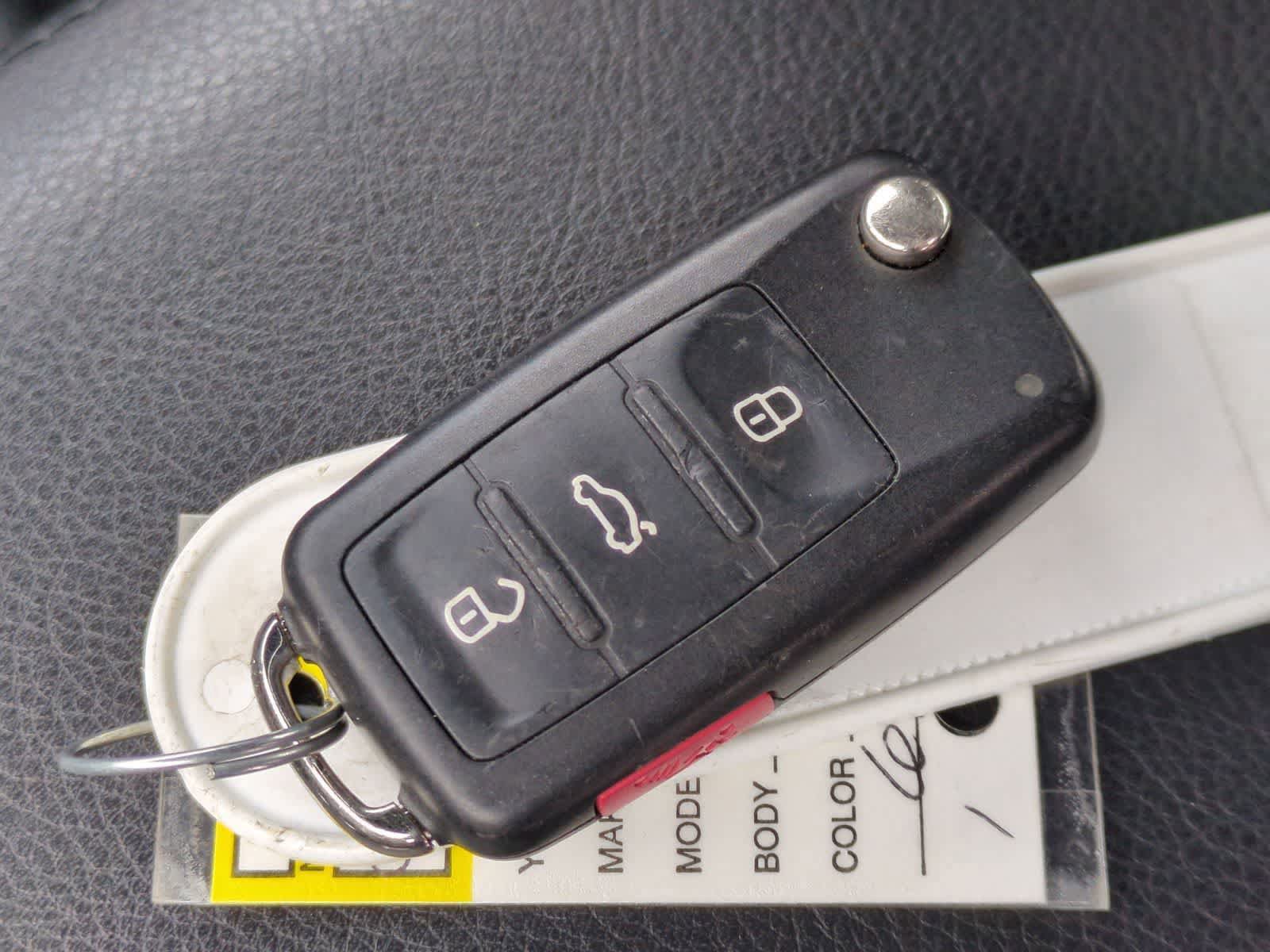 Used 2013 Volkswagen Eos Executive image 36