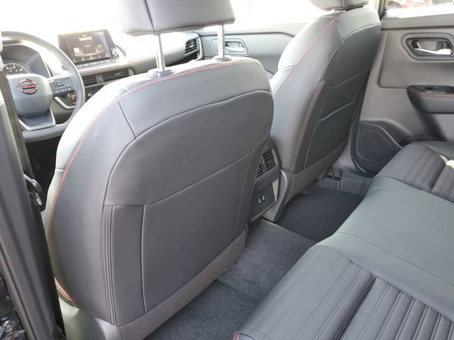 New 2026 Nissan Rogue SV AWD/4WD image 17