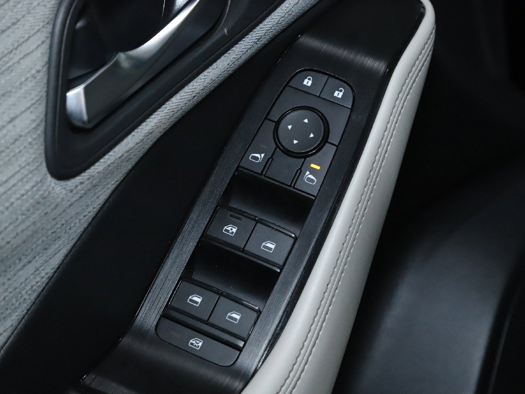 Certified 2023 Nissan Rogue SV image 16