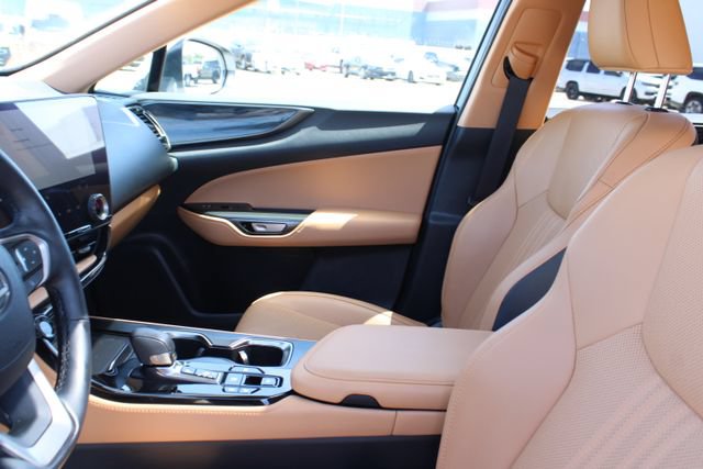 Used 2025 Lexus NX 350h AWD w/ Cold Area Package image 32