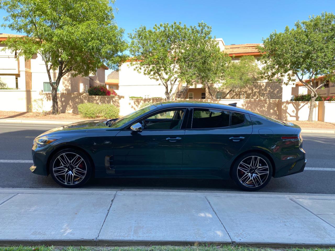 Used 2022 Kia Stinger GT1 RWD image 10