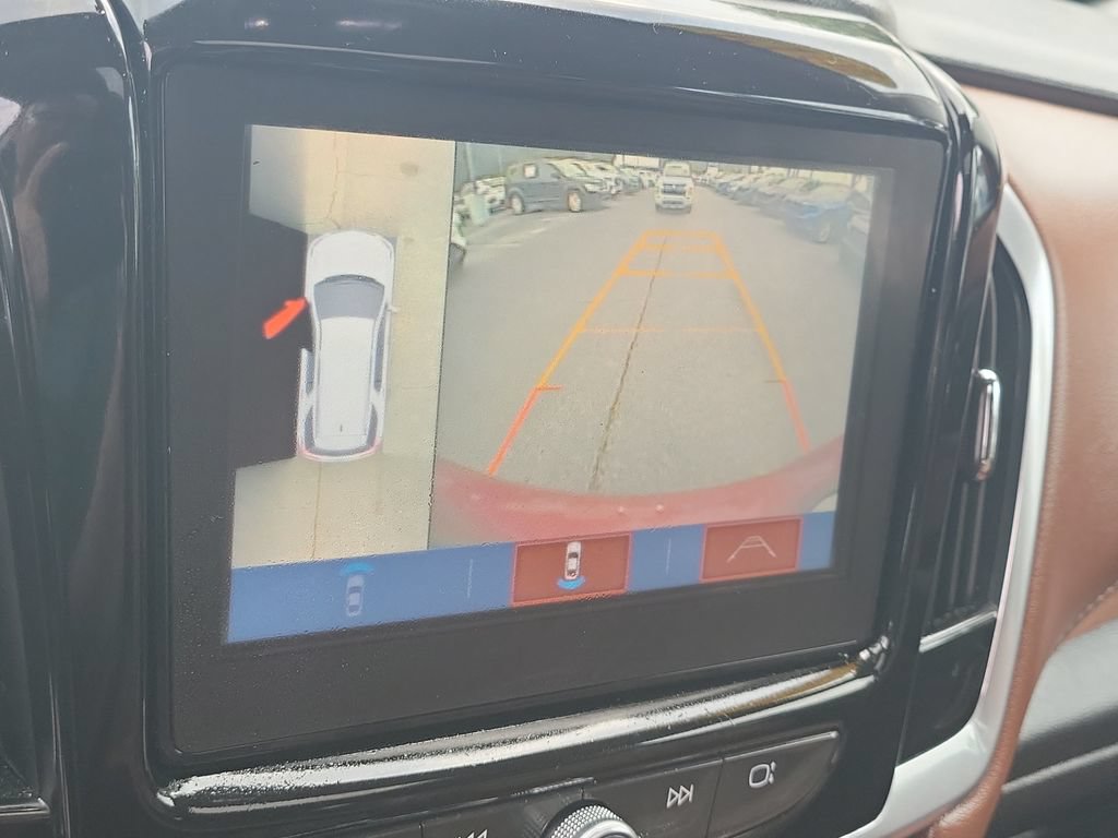 Used 2019 Chevrolet Traverse High Country w/ LPO, Floor Liner Package AWD/4WD image 25