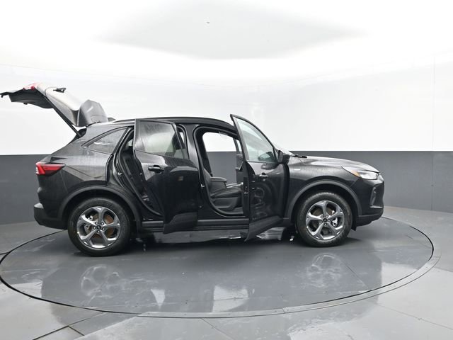 New 2026 Ford Escape ST-Line w/ Cold Weather Package AWD/4WD image 29