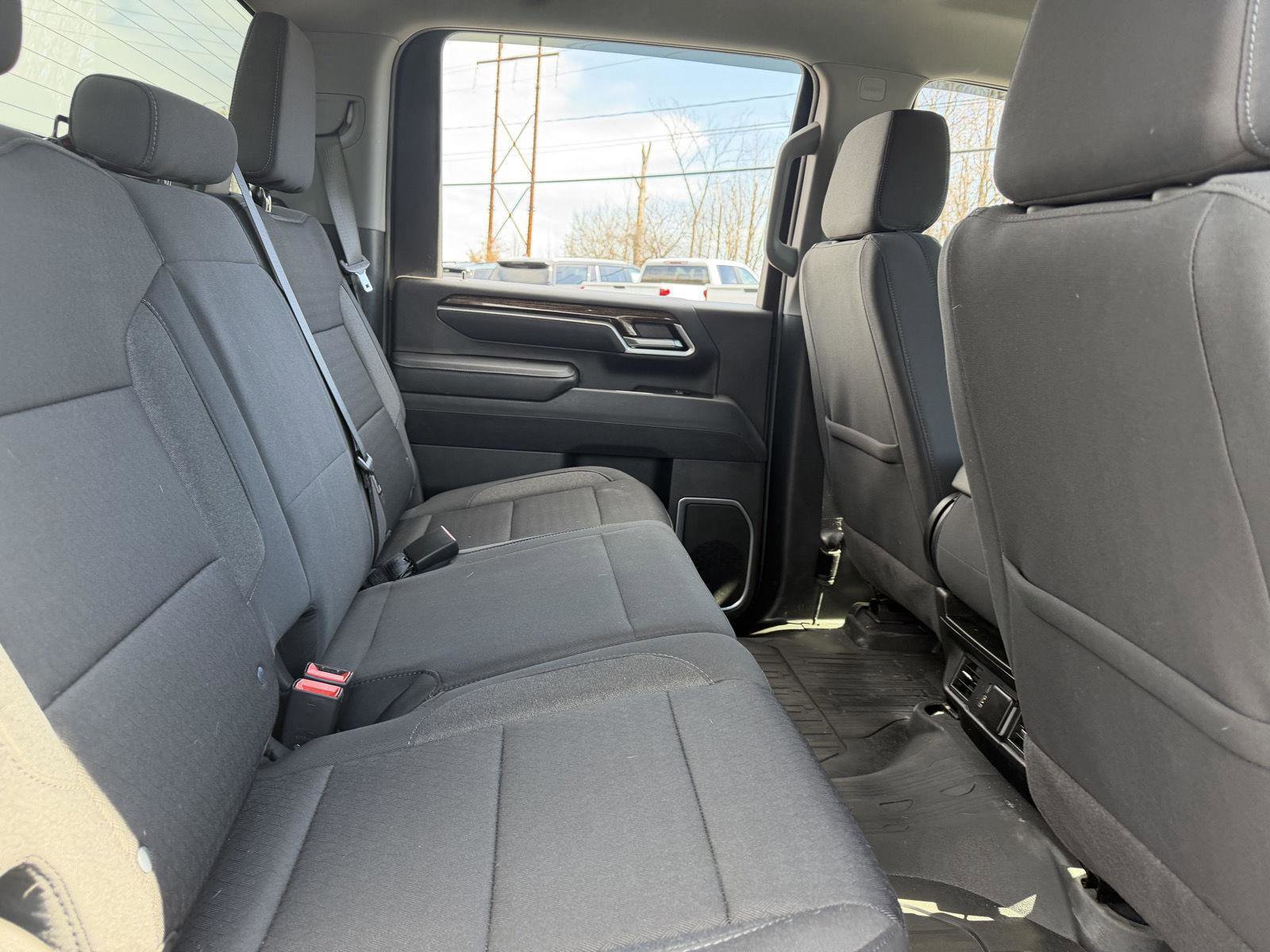 Used 2025 GMC Sierra 2500 SLE image 15