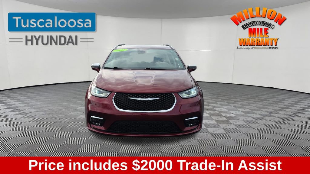 Used 2022 Chrysler Pacifica Limited image 2