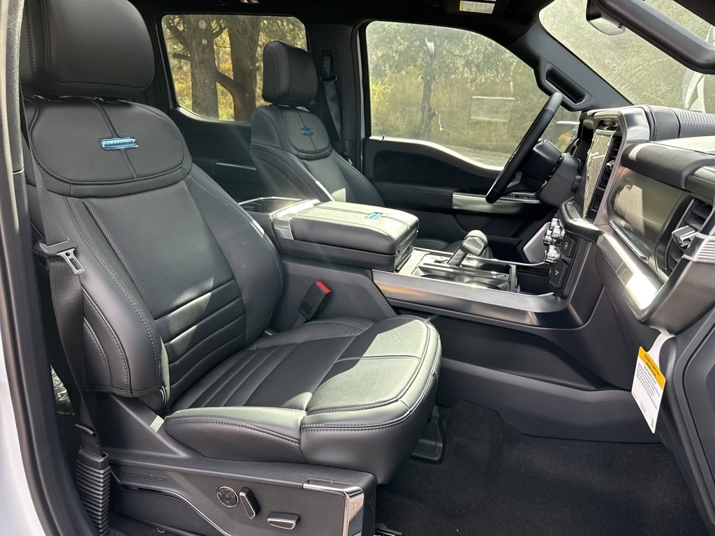 New 2025 Ford F150 Platinum w/ Equipment Group 702A High image 32