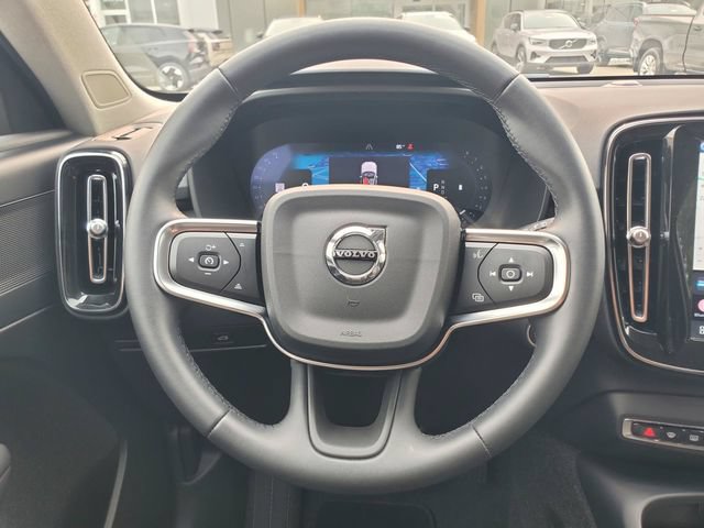 Certified 2026 Volvo XC40 B5 Core w/ Climate Package AWD/4WD image 29
