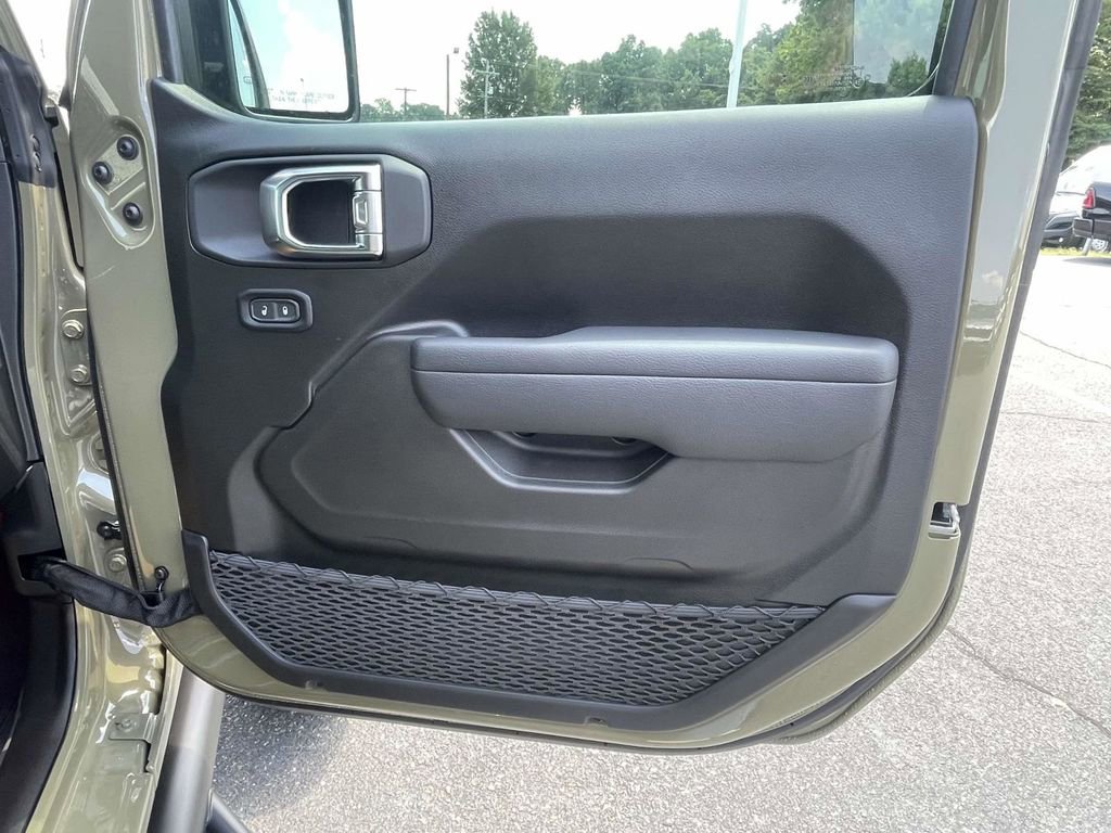 New 2025 Jeep Wrangler Unlimited Sport image 16