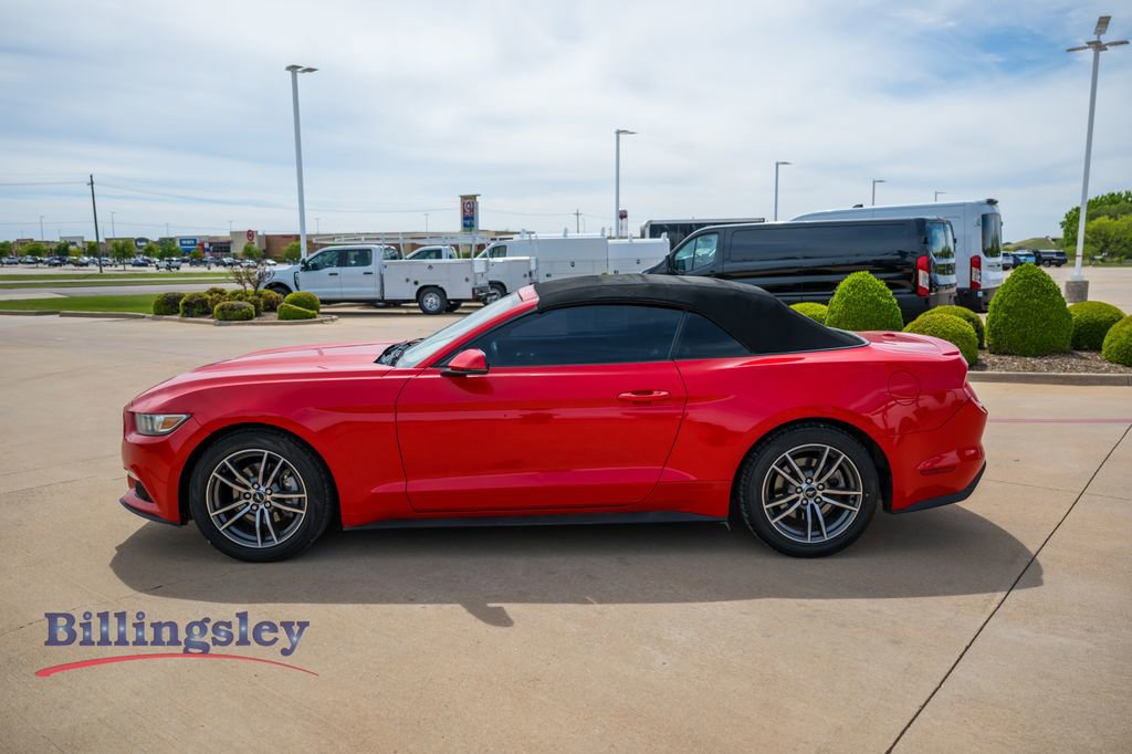 Used 2016 Ford Mustang Premium image 4