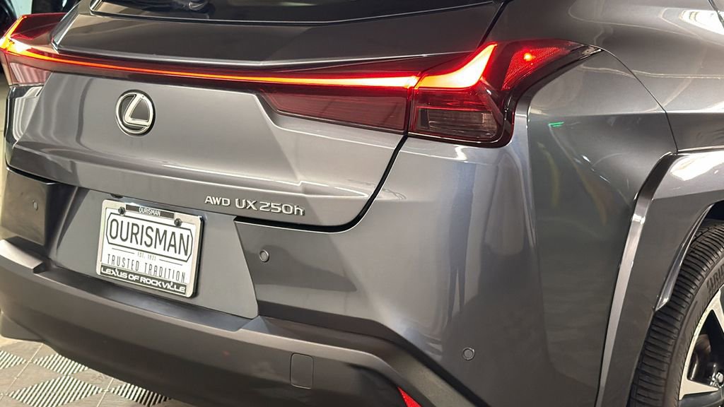 Certified 2023 Lexus UX 250h AWD w/ Premium Package image 9