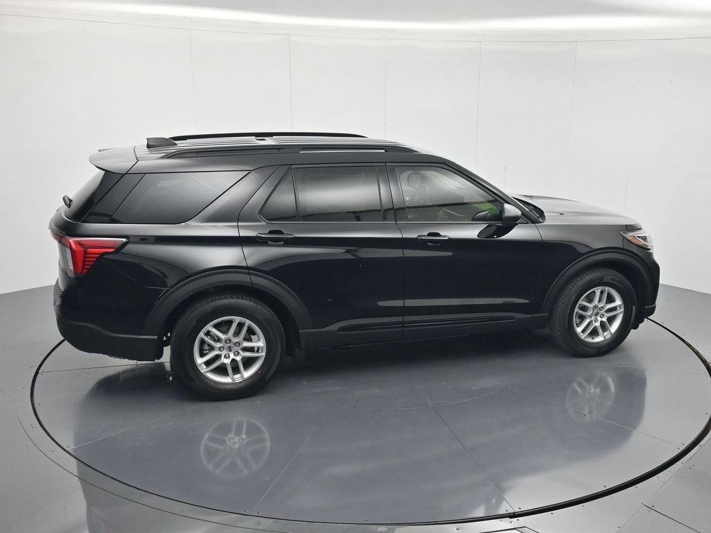 New 2026 Ford Explorer Active w/ Active Comfort Package RWD image 32